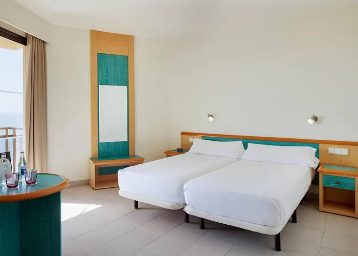 Hotel SOL by Meliá Tenerife 4*